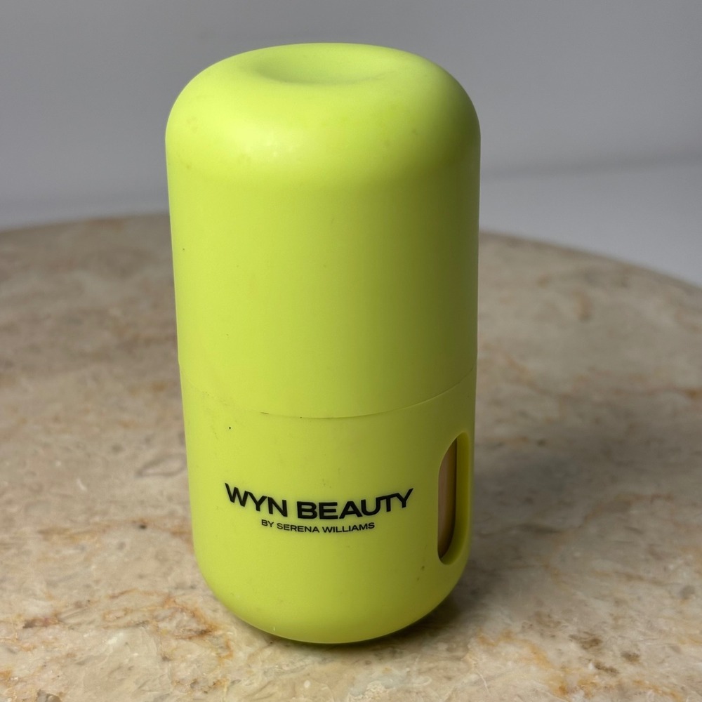 WYN BEAUTY Hydrating Skin Enhancing Tint SPF 30 1oz‎ Being 105 Neon Yellow